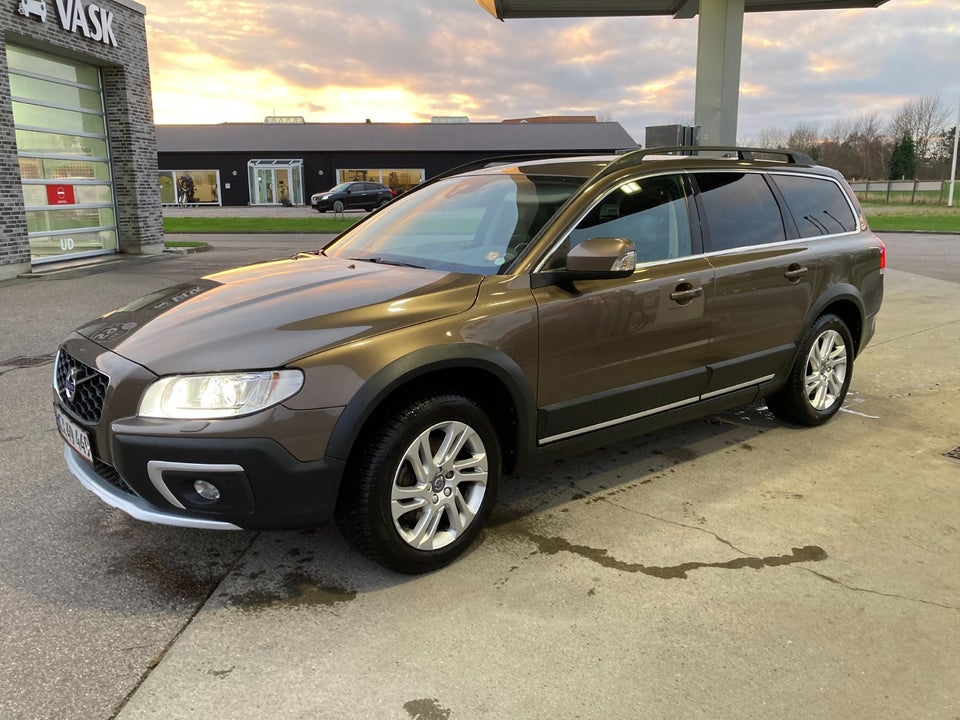 Volvo XC70 2,0 D4 181 Summum aut. 5d