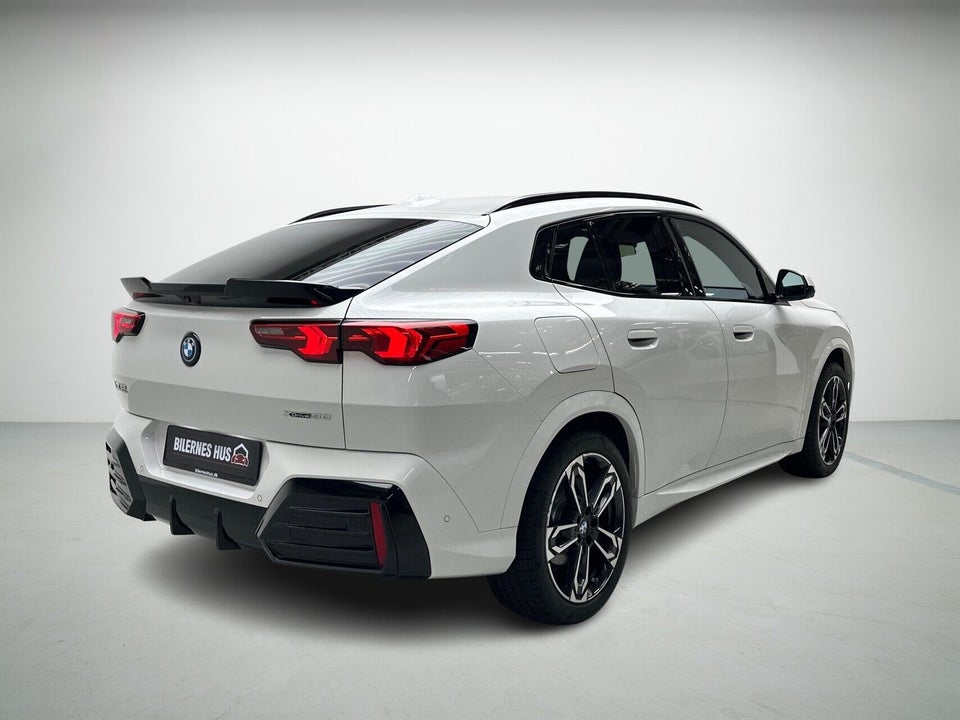 BMW iX2 xDrive30 M-Sport 5d