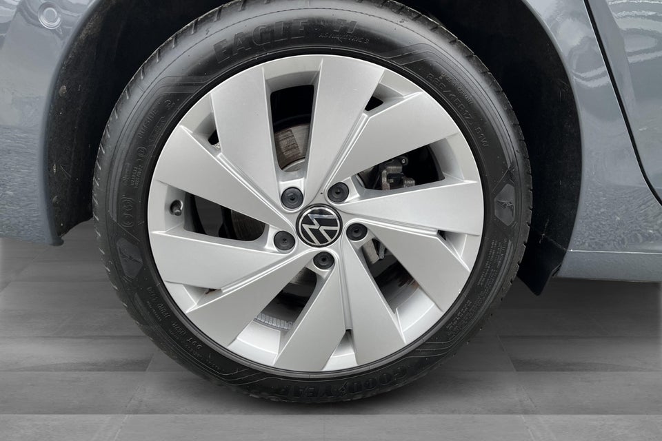 VW Golf VIII 1,5 eTSi 150 Style Variant DSG 5d