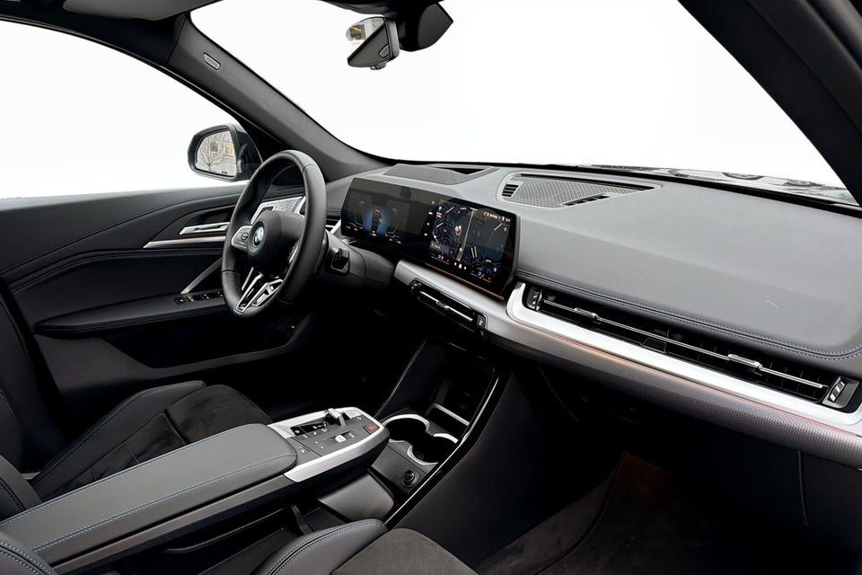 BMW iX1 xDrive30 Fully Charged M-Sport 5d