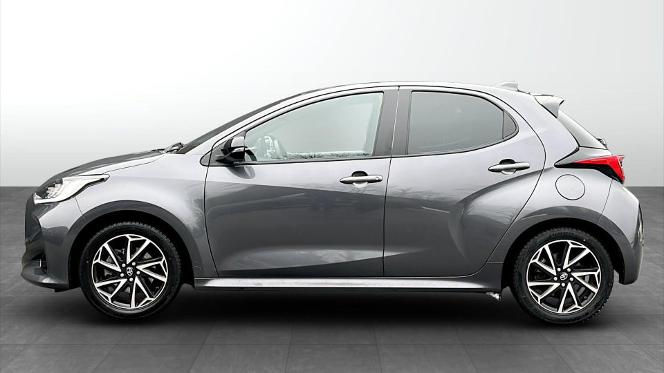 Toyota Yaris 1,5 Hybrid Style e-CVT 5d