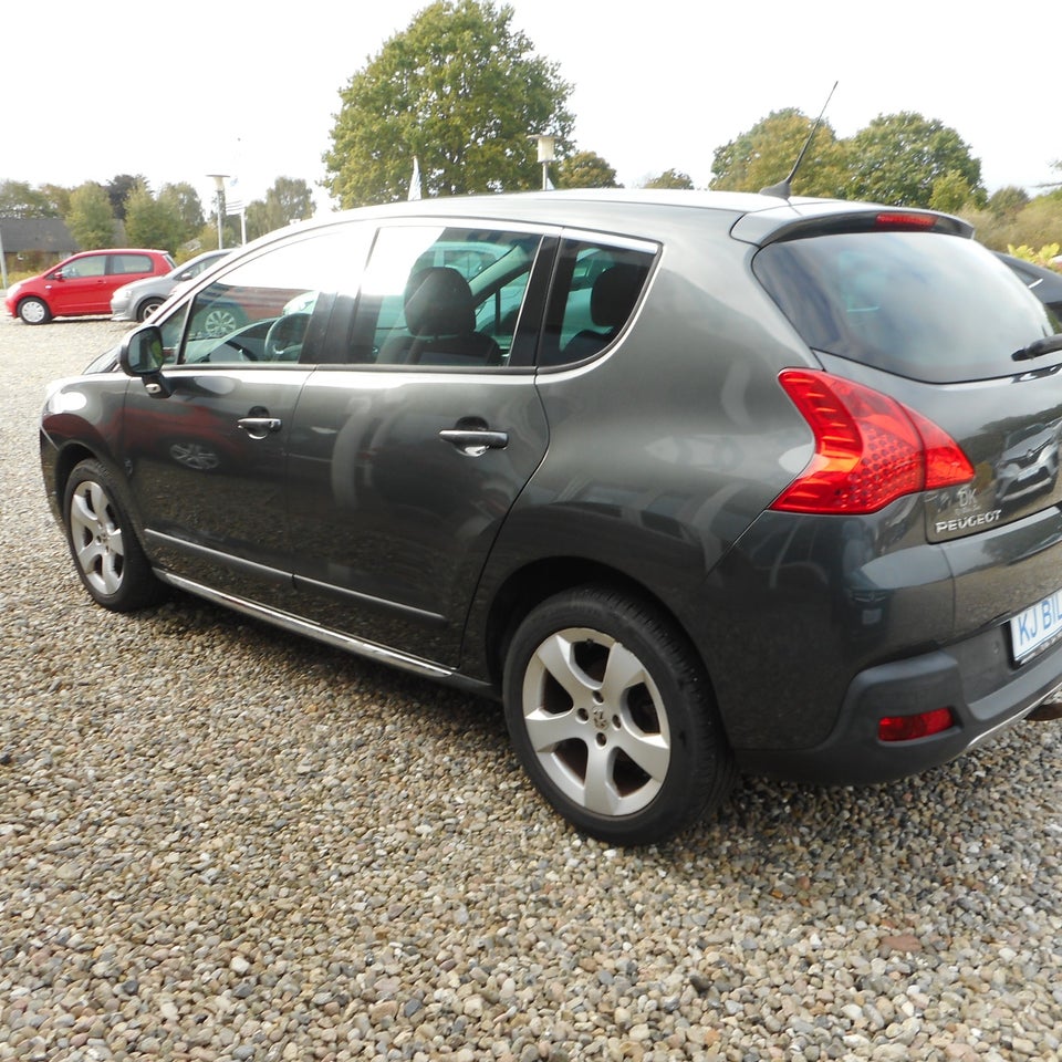 Peugeot 3008 1,6 HDi 112 Active 5d