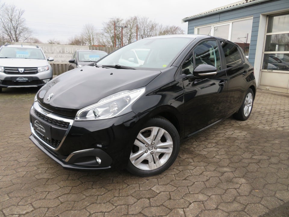 Peugeot 208 1,2 VTi 82 Signature Sky 5d