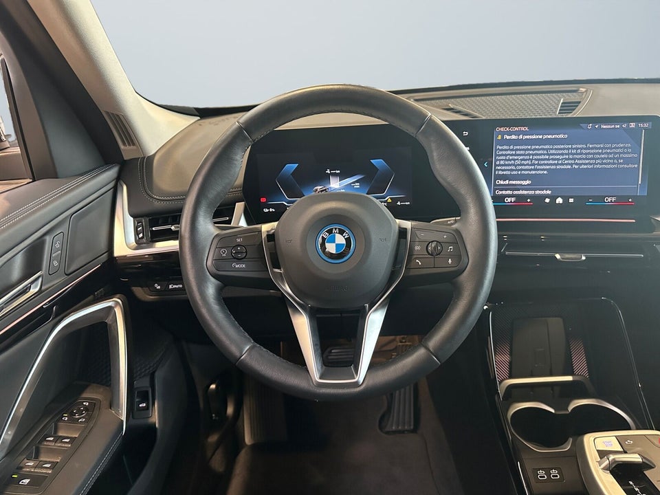 BMW iX1 eDrive20 X-Line 5d