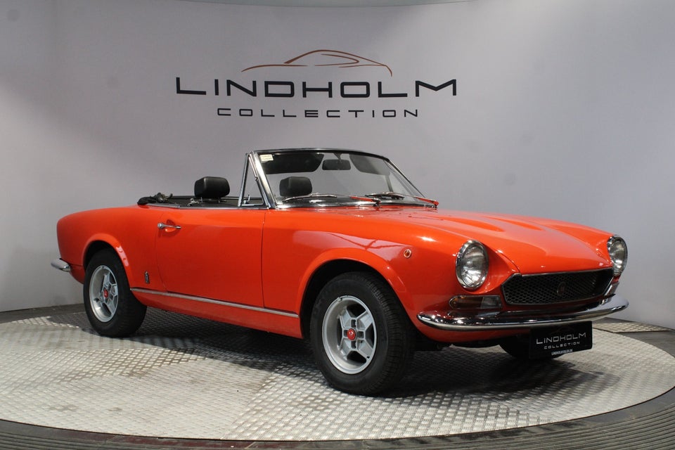 Fiat 124 1,8 Sport Spider 2d