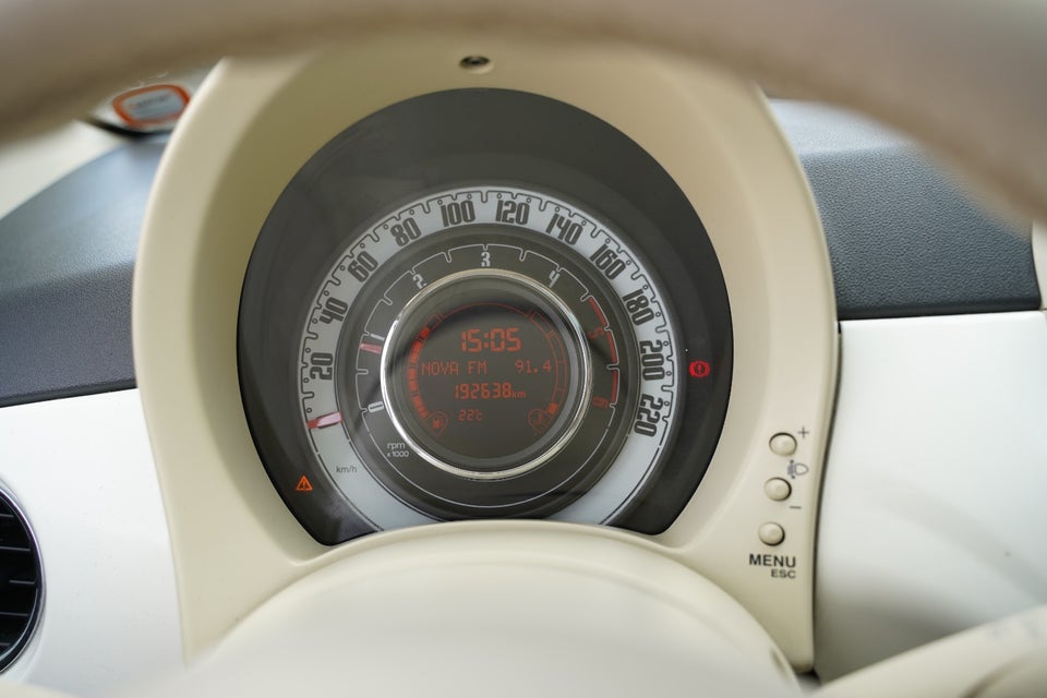 Fiat 500 1,3 MJT 75 Lounge 3d