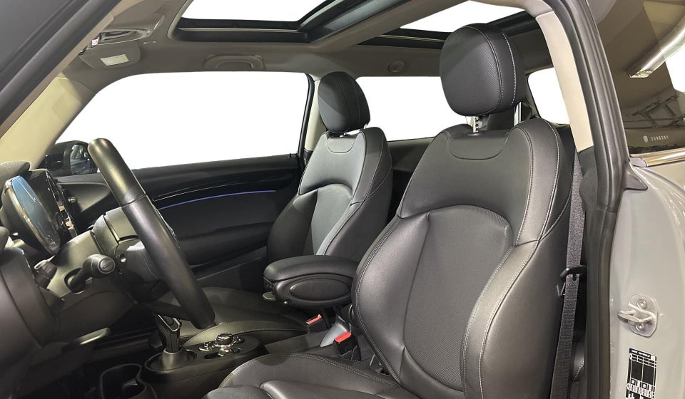 MINI Cooper SE Camden Edition 3d