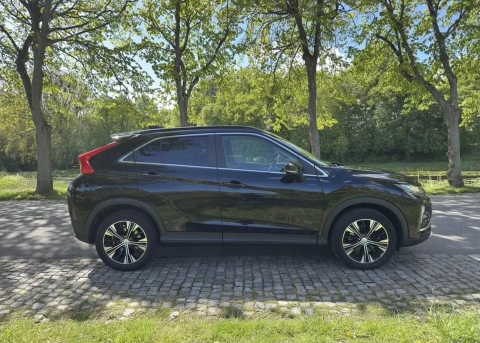 Mitsubishi Eclipse Cross 1,5 T 163 Intense+ 5d