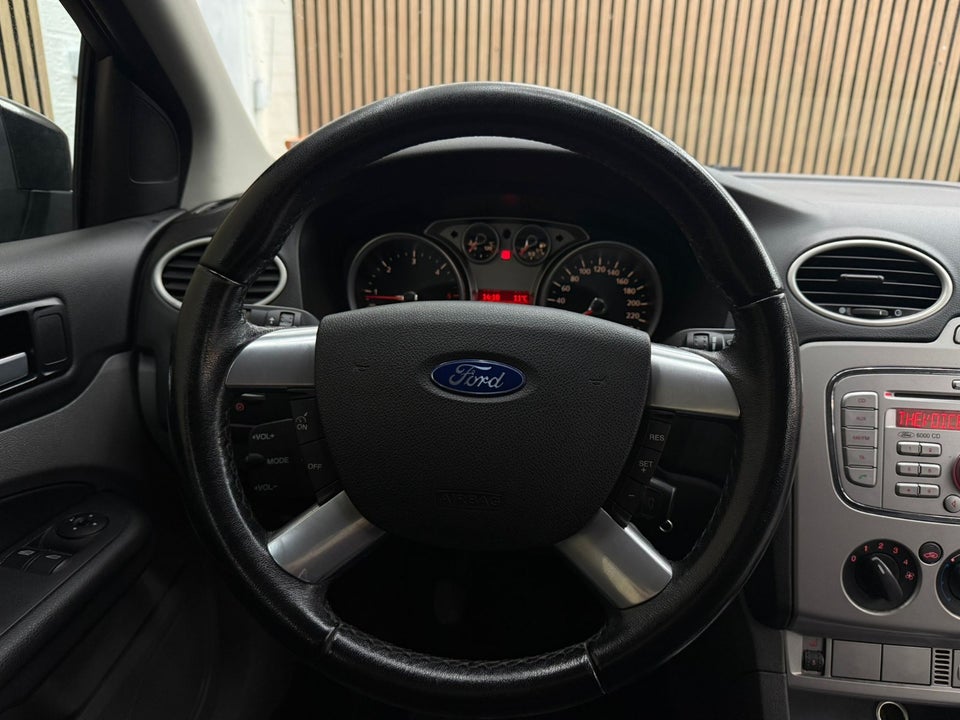 Ford Focus 1,6 TDCi 90 Titanium stc. 5d
