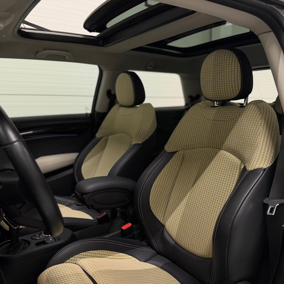 MINI Cooper SE Edition Premium Plus 3d