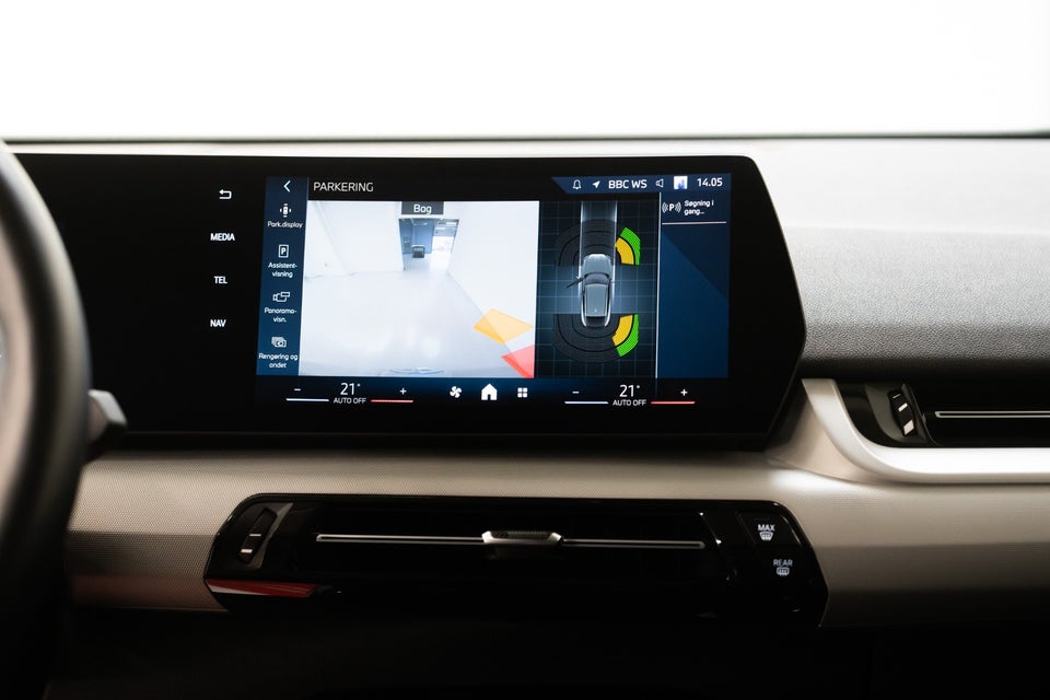 BMW iX2 eDrive20 5d