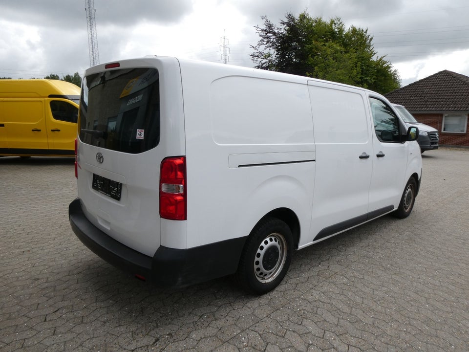 Toyota ProAce 2,0 D 120 Long Comfort 5d