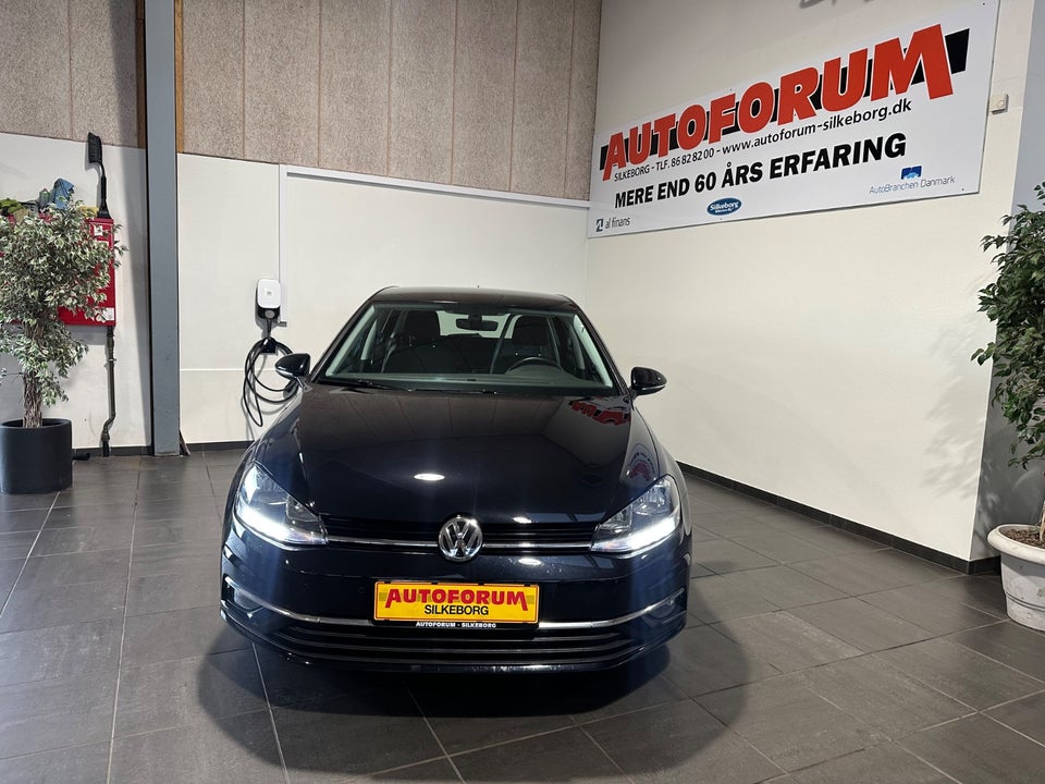 VW Golf VII 1,6 TDi 115 Comfortline Van 5d