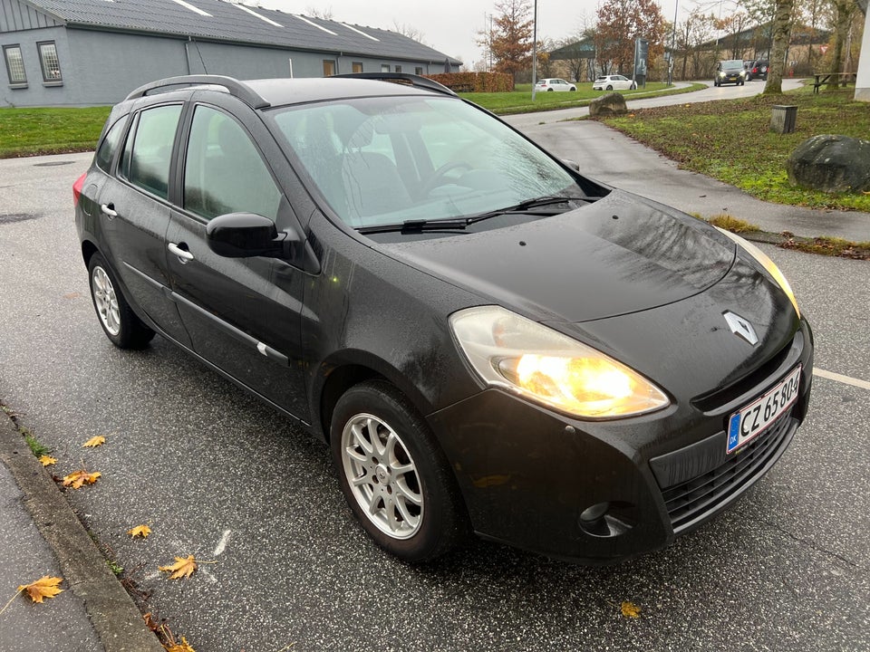 Renault Clio III 1,2 16V Authentique Sport Tourer 5d