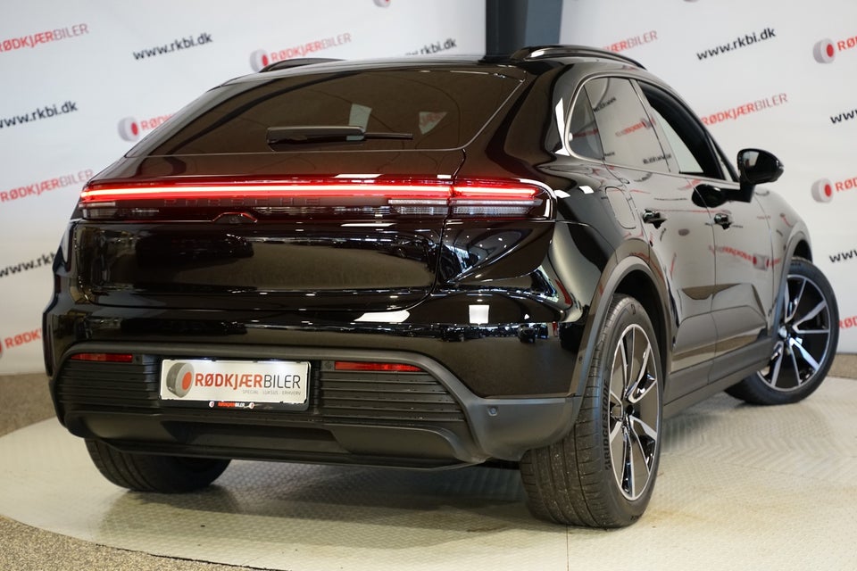 Porsche Macan 4 5d