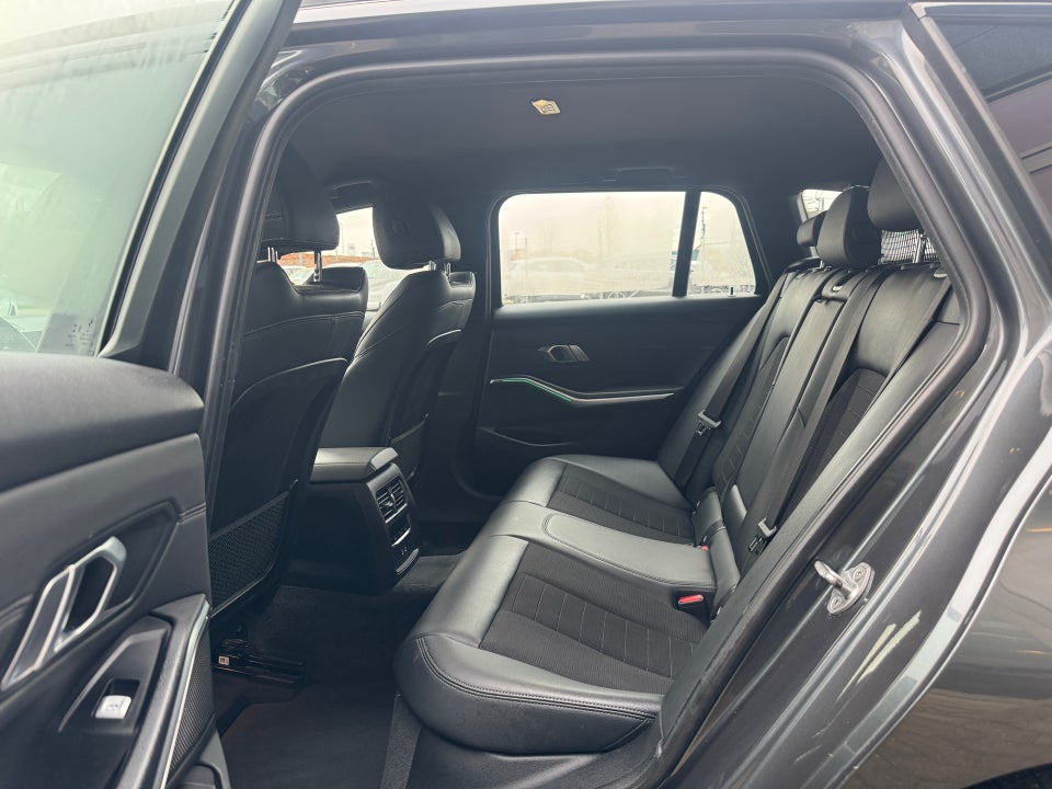 BMW 330e 2,0 Touring Sport Line aut. 5d