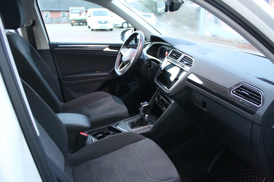 VW Tiguan 2,0 TDi 150 Elegance DSG Van 5d