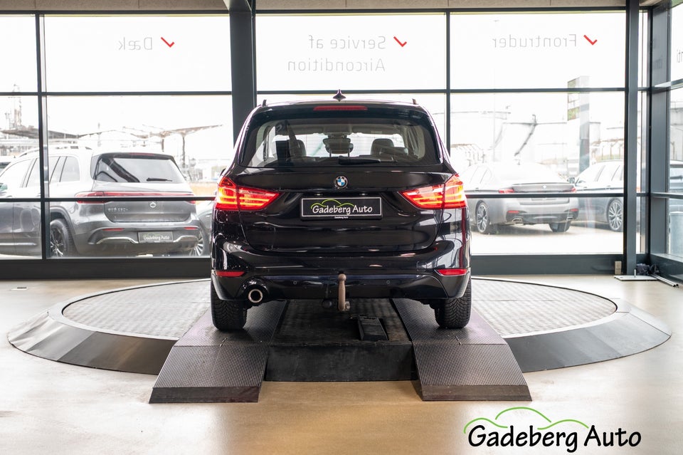 BMW 216i 1,5 Gran Tourer Sport Line 7prs 5d
