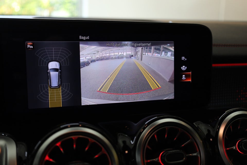 Mercedes EQB250 AMG Line 5d