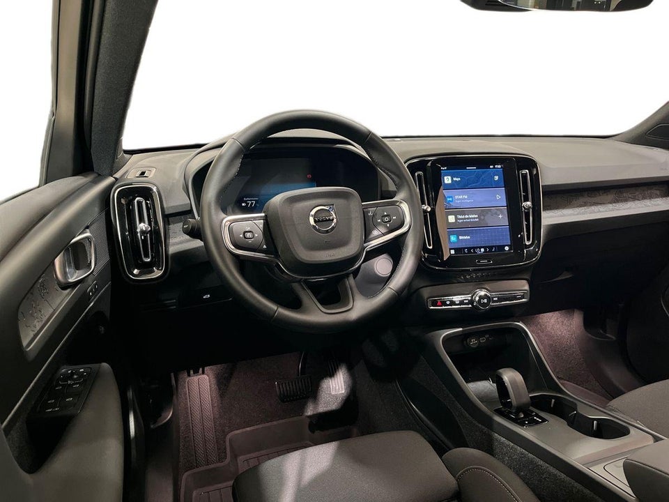 Volvo EX40 Extended Range Plus 5d