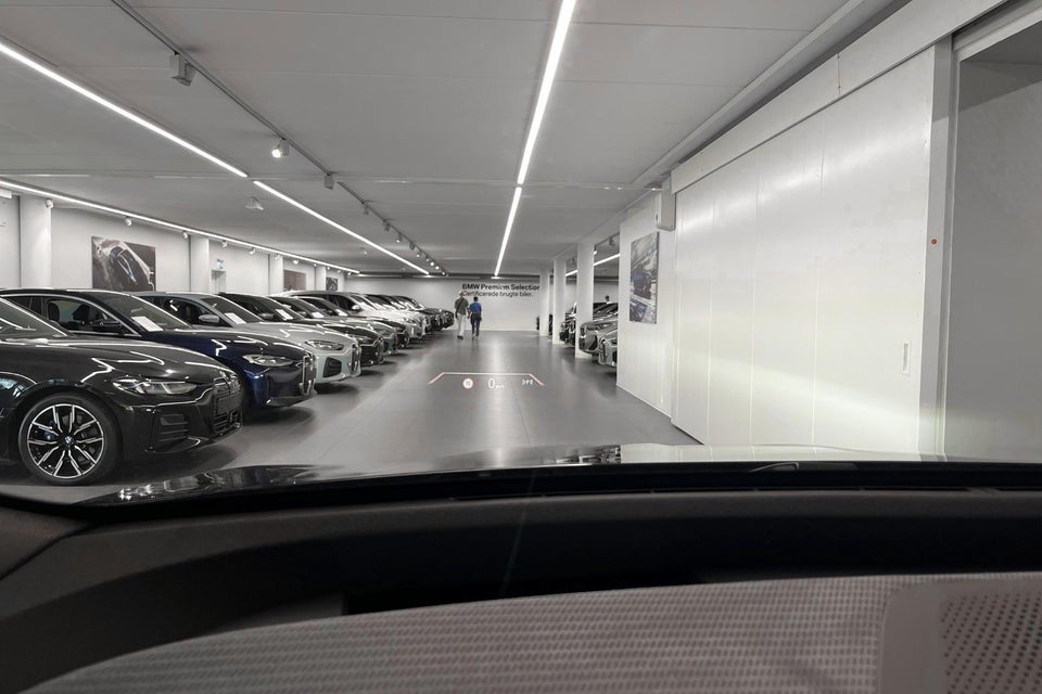 BMW iX xDrive60 Fully Charged 5d