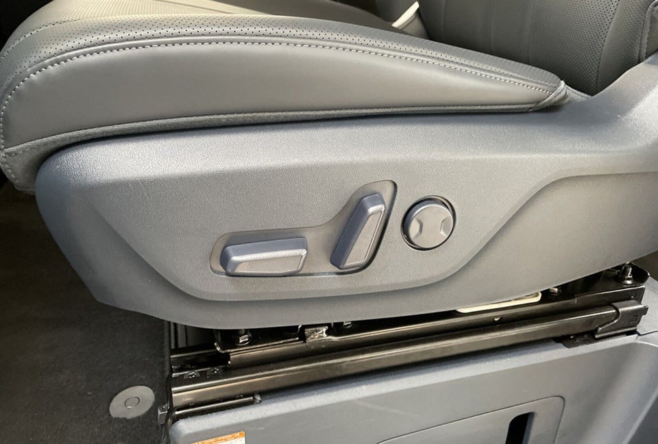 Kia PV5 71 Long Range Upgrade 5d