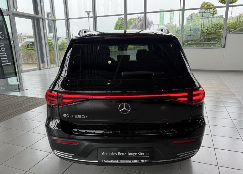 Mercedes EQB250+ Progressive Advance 5d