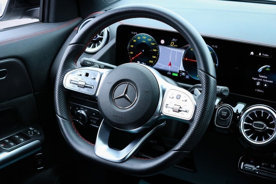 Mercedes EQA350 AMG Line 4Matic 5d