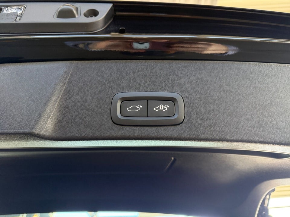 Volvo XC40 P6 ReCharge Plus 5d