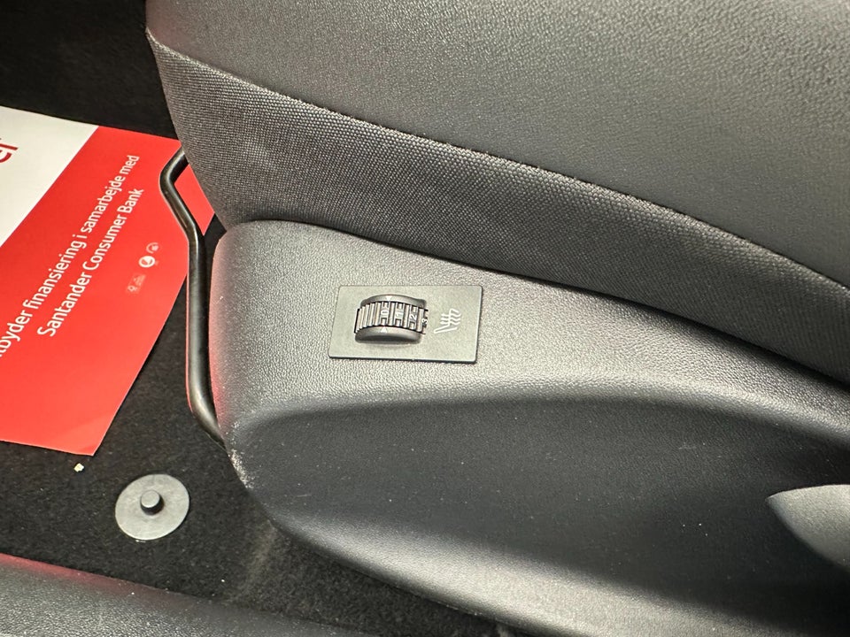 Peugeot 2008 1,2 PureTech 130 Allure+ 5d