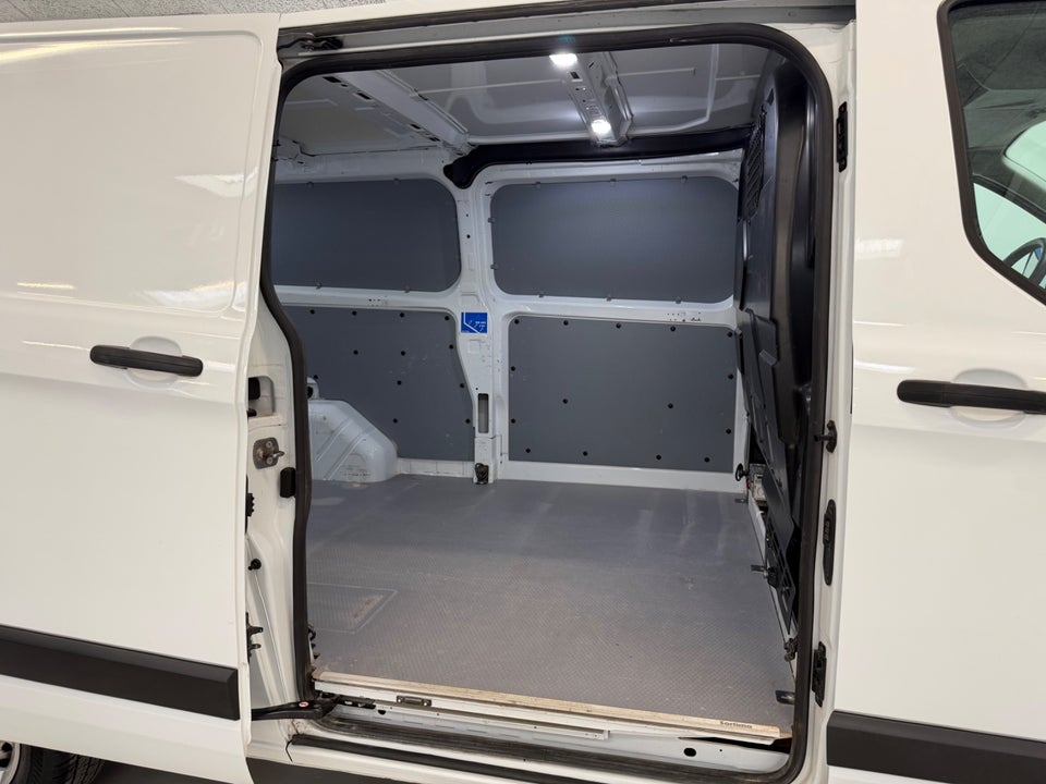 Ford Transit Custom 300 L2 2,0 TDCi 130 Trend