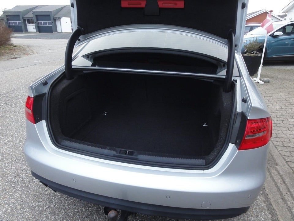 Audi A4 2,0 TDi 143 4d