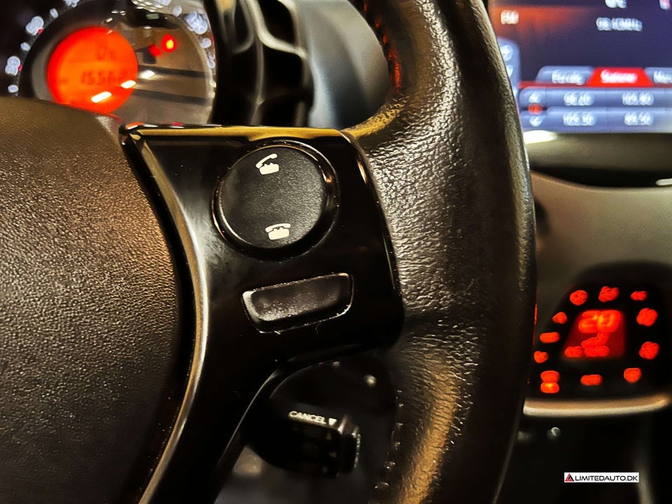 Toyota Aygo 1,0 VVT-i x-pression 5d