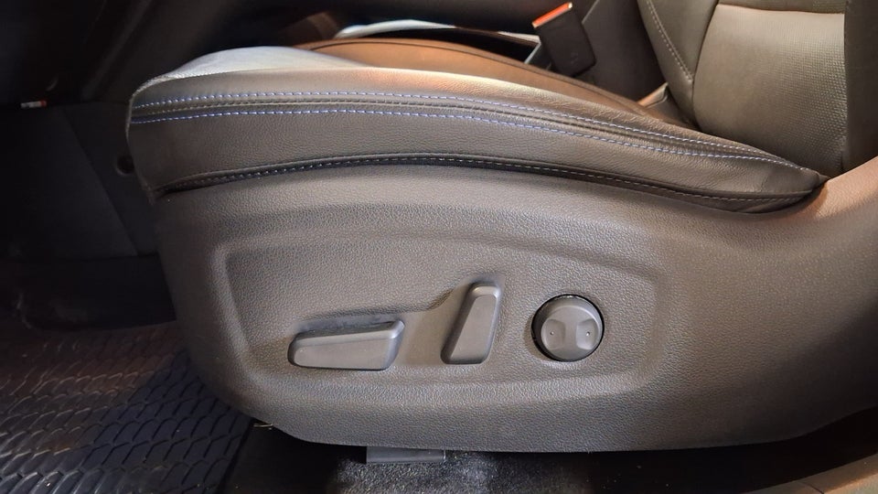 Hyundai Kona 64 EV Ultimate 5d