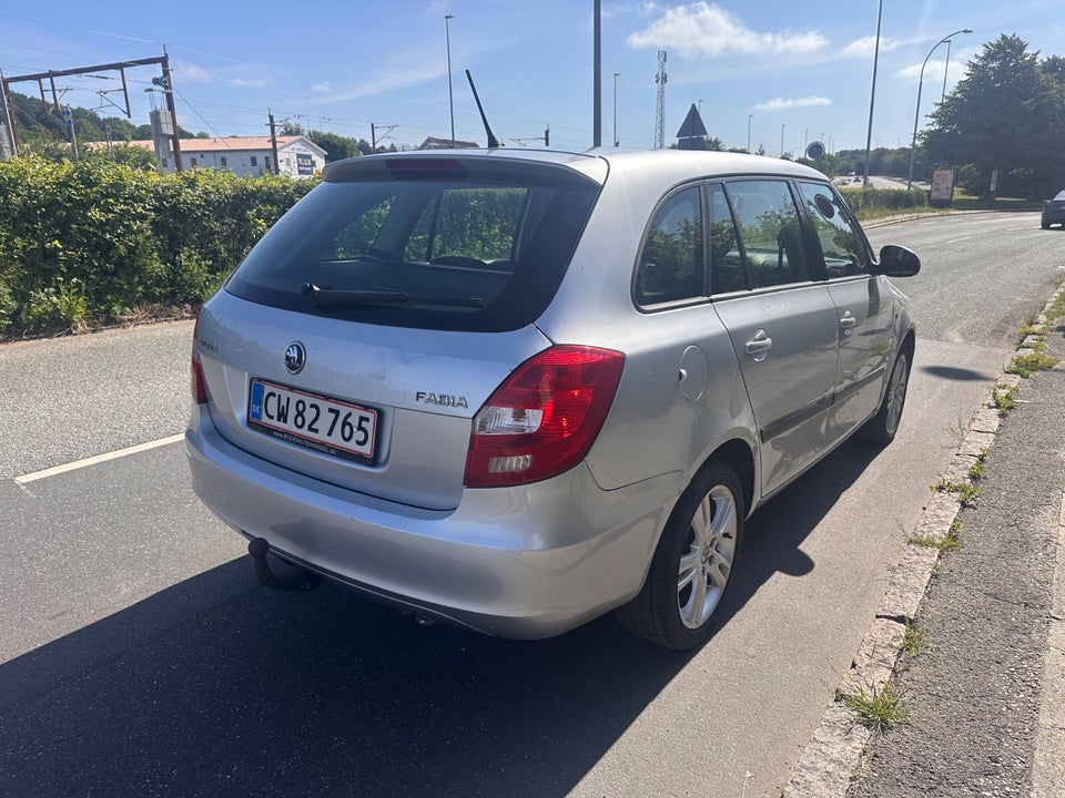Skoda Fabia 1,2 TSi 105 Ambiente Combi DSG 5d