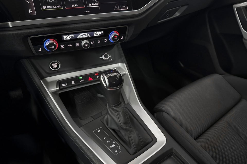 Audi Q3 45 TFSi e Attitude plus S-tr. 5d