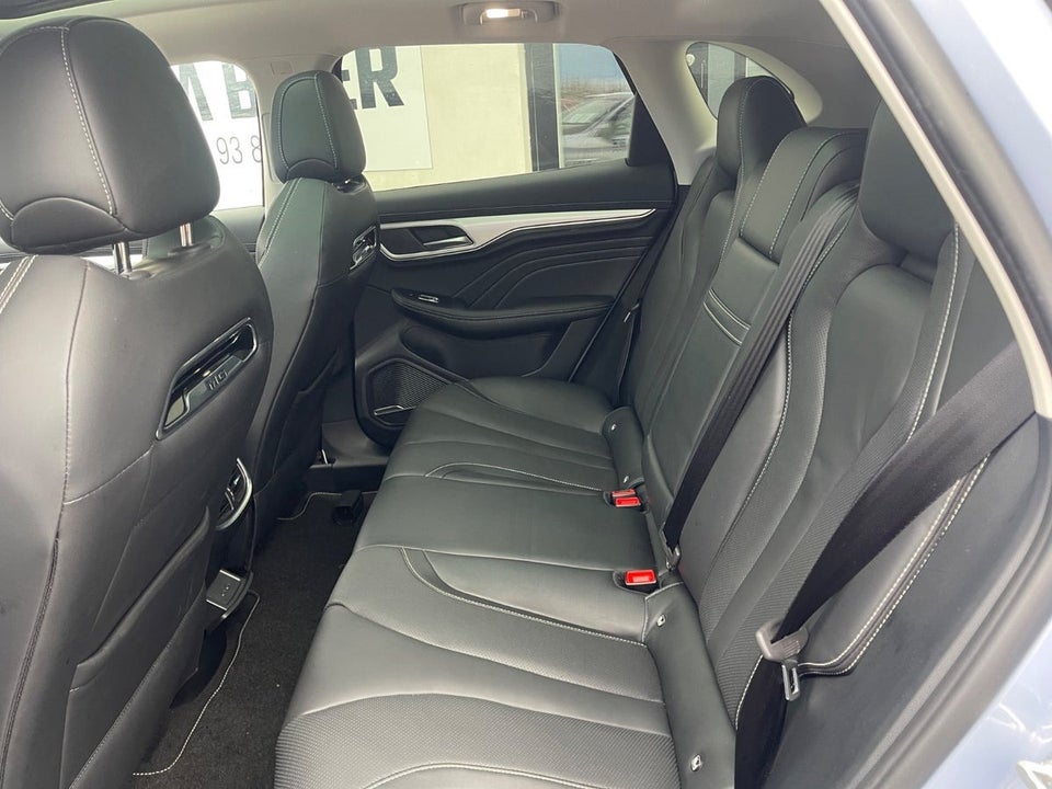 MG Marvel R Luxury 5d