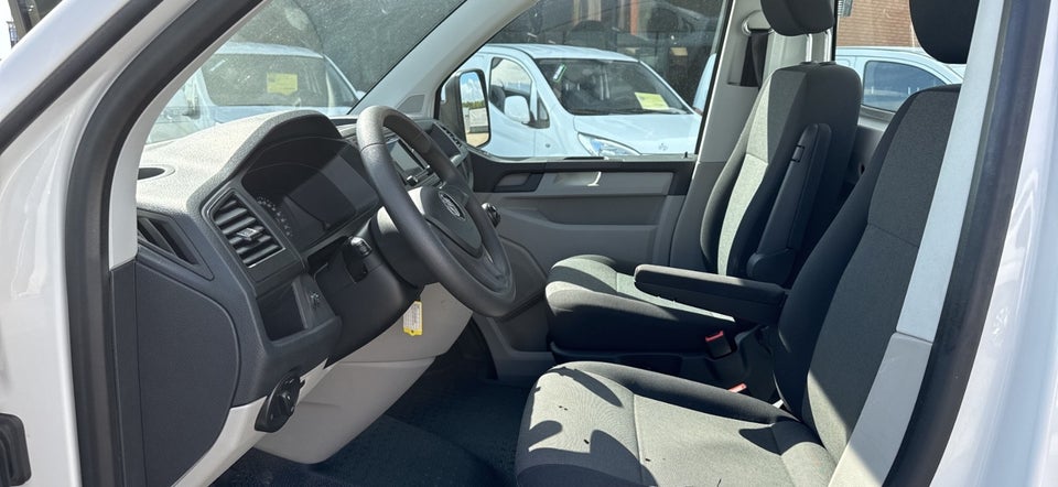 VW Transporter 2,0 TDi 150 Ladvogn lang