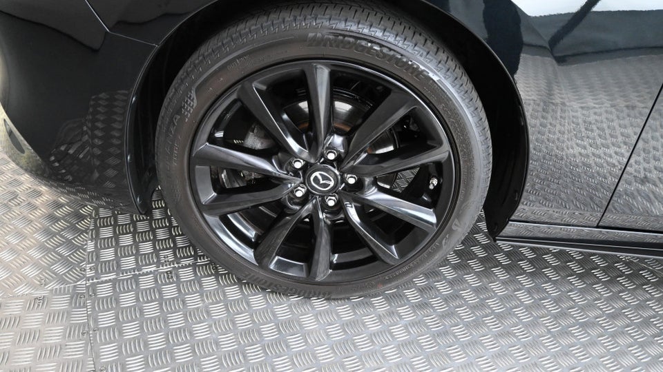 Mazda 3 2,0 e-SkyActiv-G 150 Homura 5d