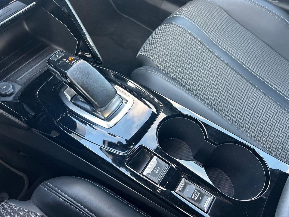 Peugeot e-2008 50 GT Line 5d