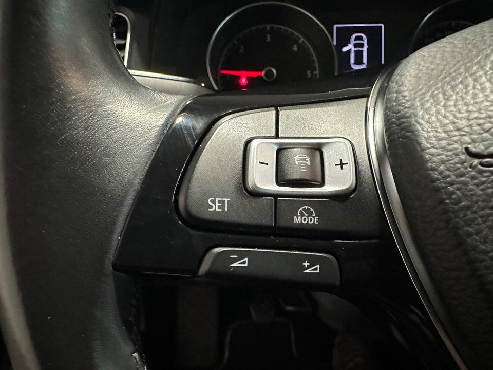 VW Golf VII 1,6 TDi 115 Comfortline Van 5d