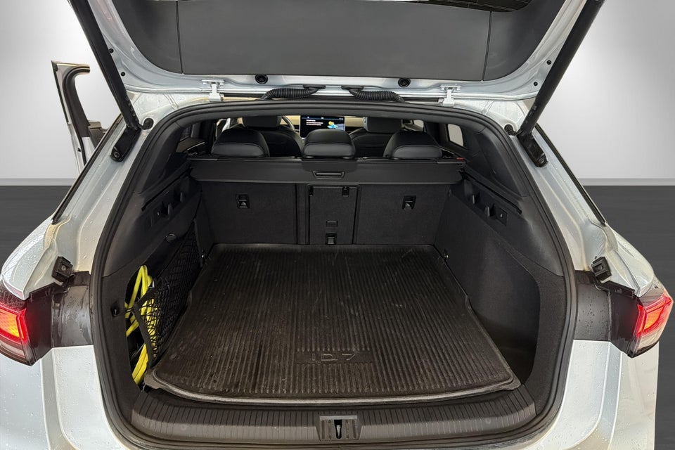 VW ID.7 86 Style S Tourer 5d