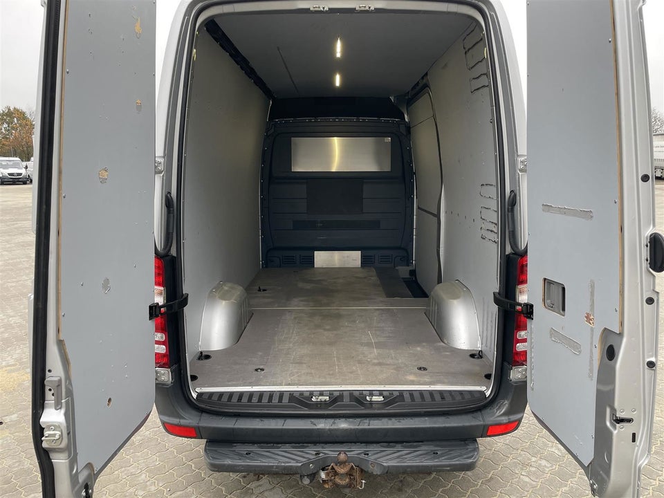 Mercedes Sprinter 316 2,2 CDi R2 Kassevogn aut. 5d