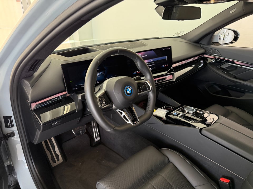 BMW i5 eDrive40 M-Sport Pro 4d