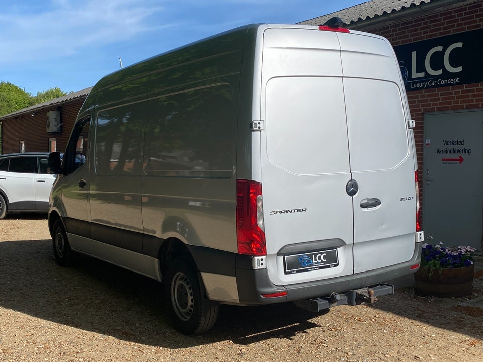 Mercedes Sprinter 319 3,0 CDi A2 Kassevogn aut. RWD