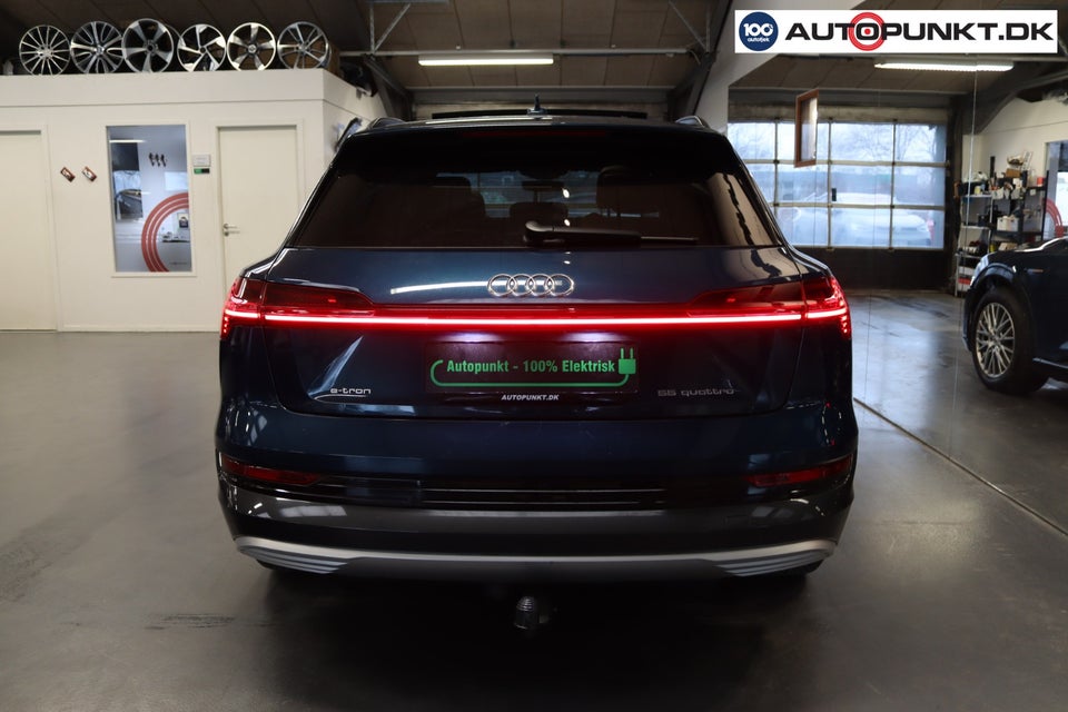 Audi e-tron 55 S-line quattro 5d