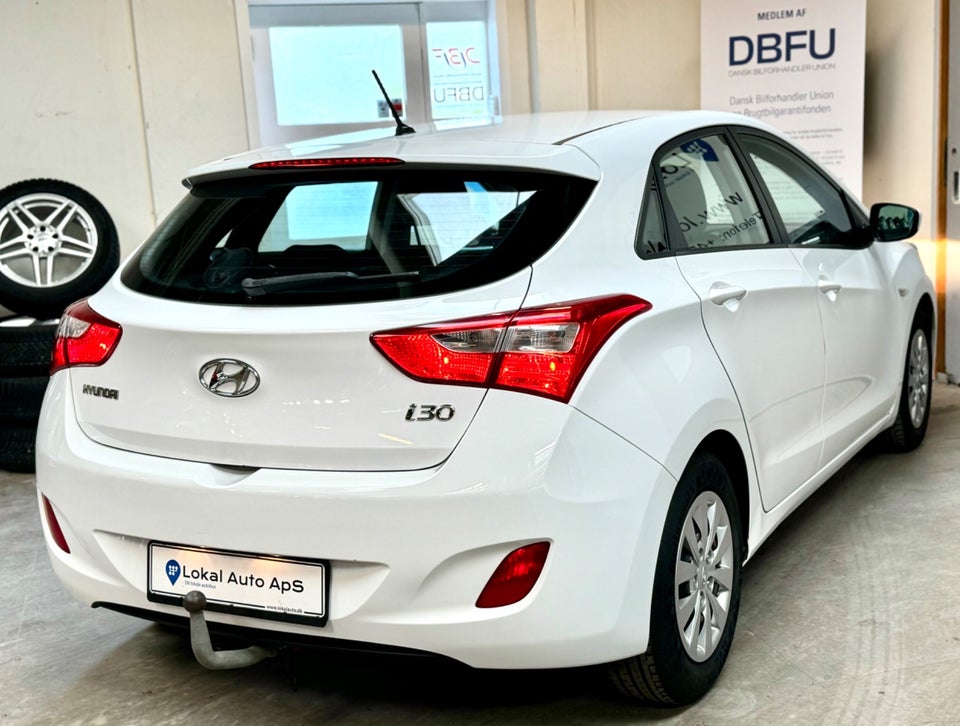 Hyundai i30 1,6 CRDi 110 Life 5d