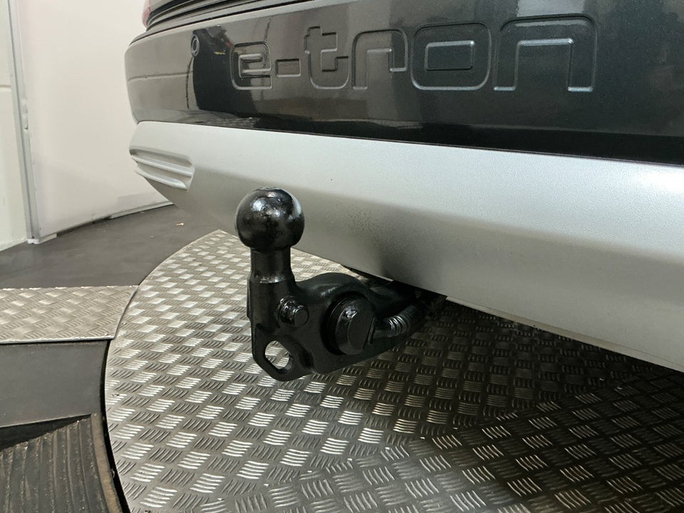 Audi Q4 e-tron 40 Advanced 5d