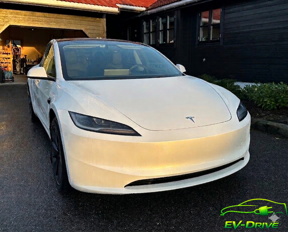 Tesla Model 3 RWD 4d