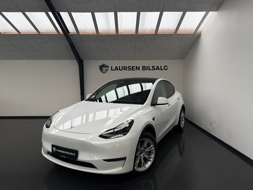 Tesla Model Y Long Range AWD 5d